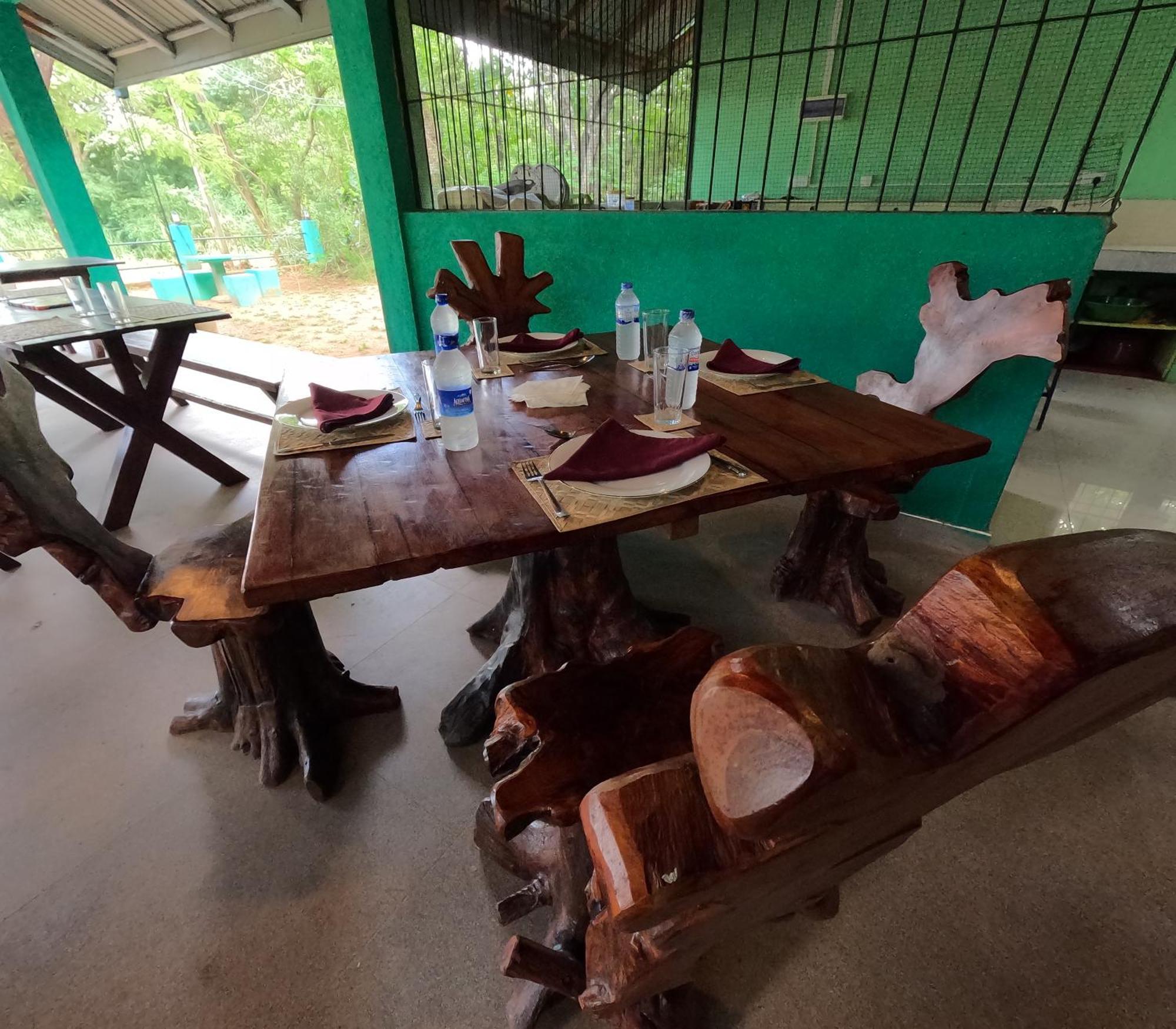 Spice Village Hotel & Restaurant Хабарана Экстерьер фото
