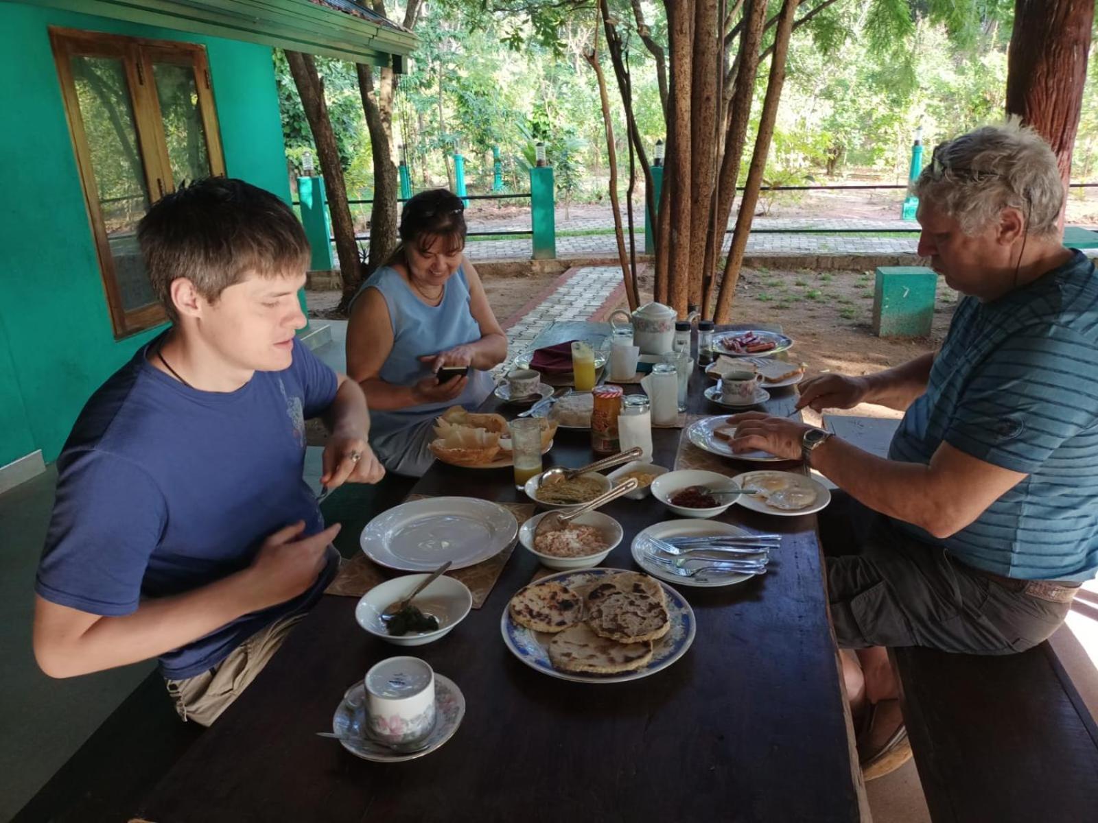 Spice Village Hotel & Restaurant Хабарана Экстерьер фото