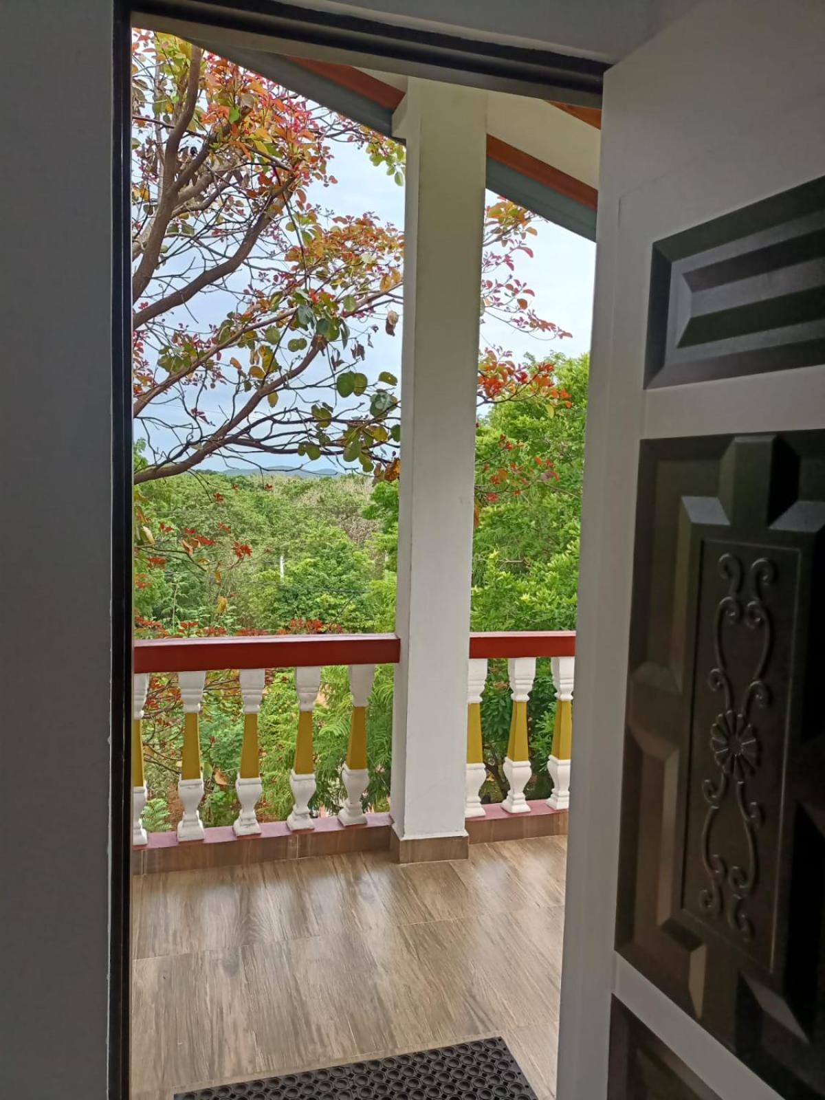 Spice Village Hotel & Restaurant Хабарана Экстерьер фото